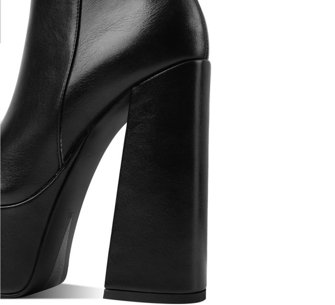 Plus Size Chunky High Heel Ankle Boots